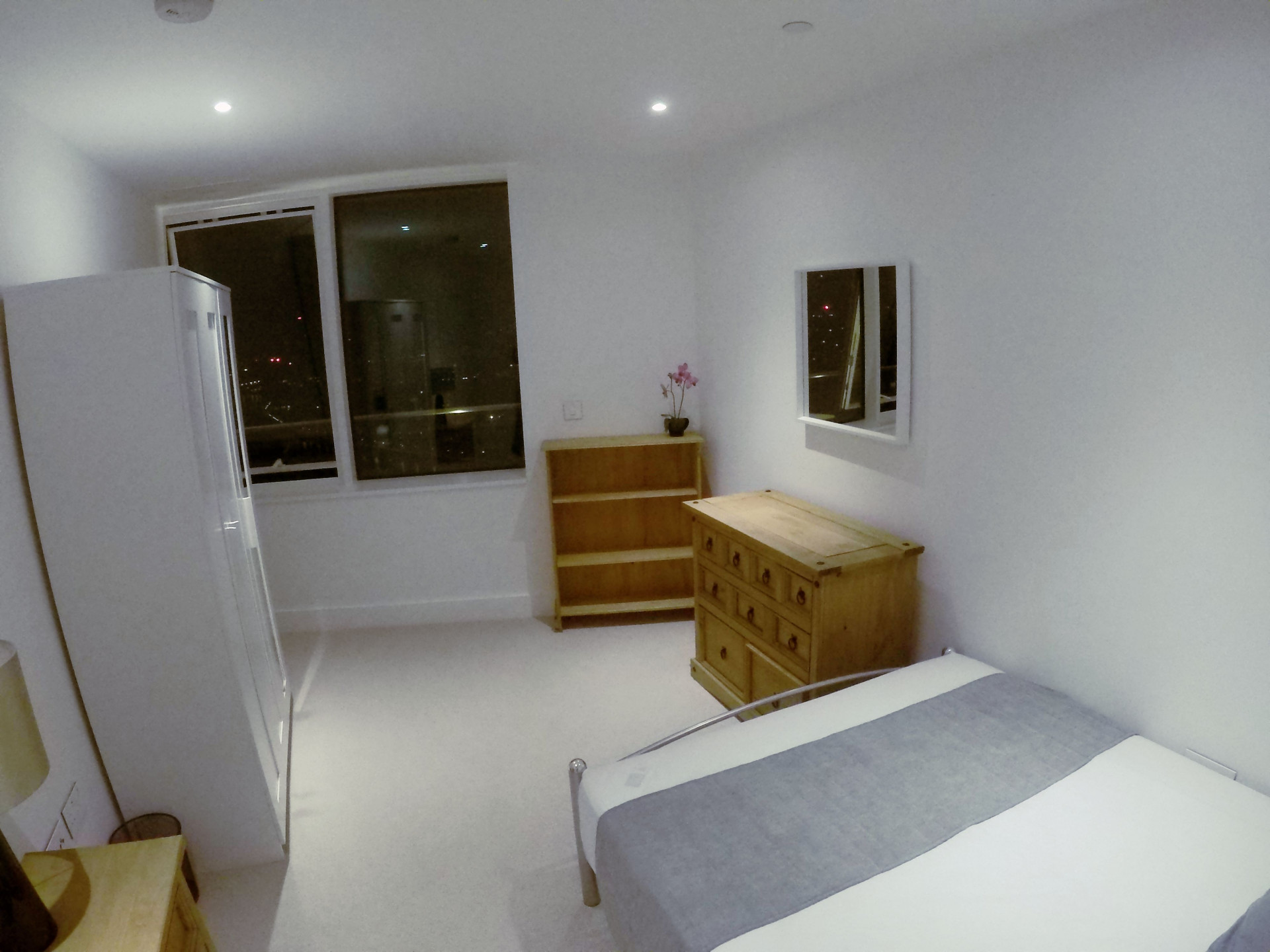 1 bed student house to rent on ROOM C, FLAT 122 LOMBARD WHARF, 12