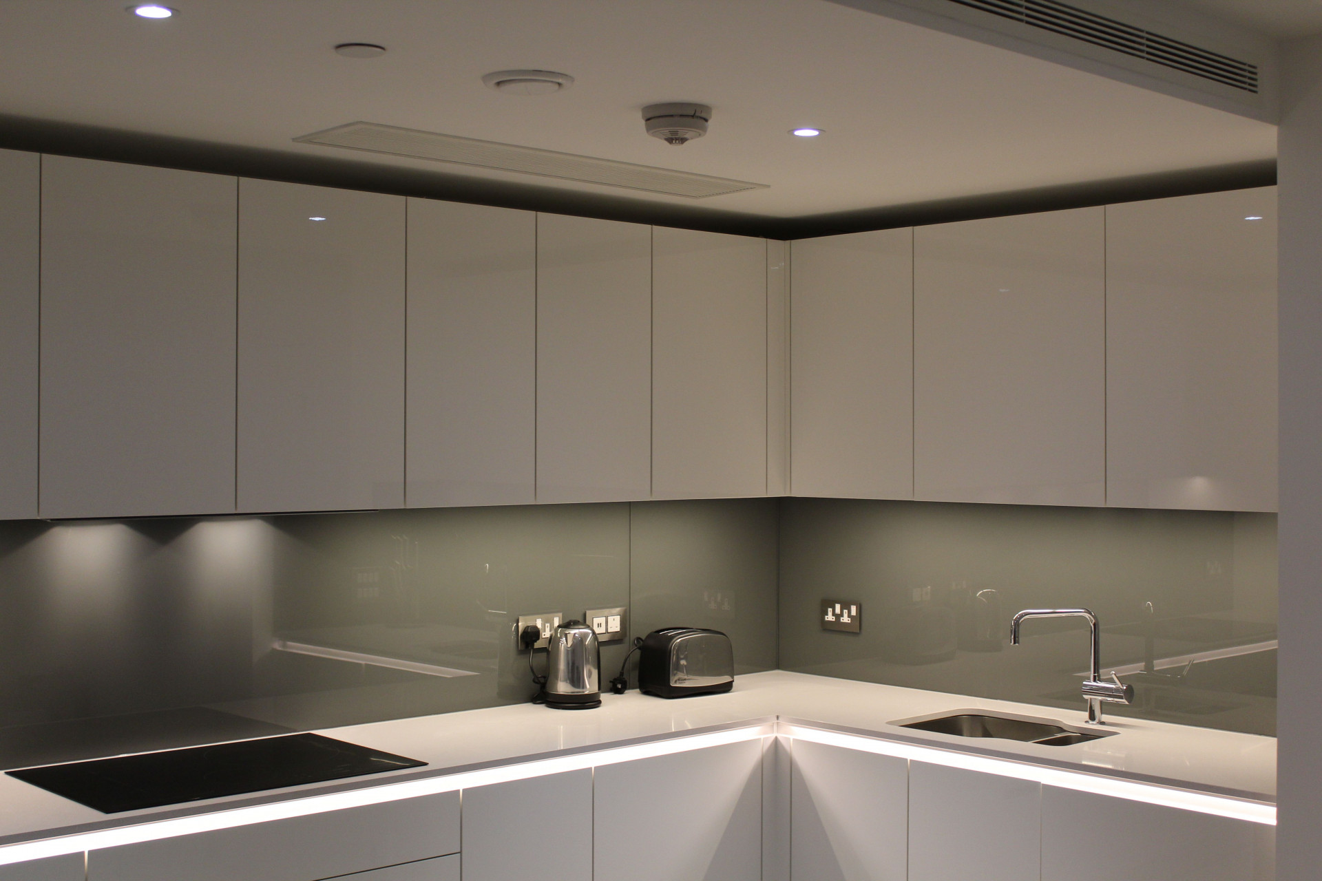 1 bed student house to rent on ROOM C, FLAT 122 LOMBARD WHARF, 12