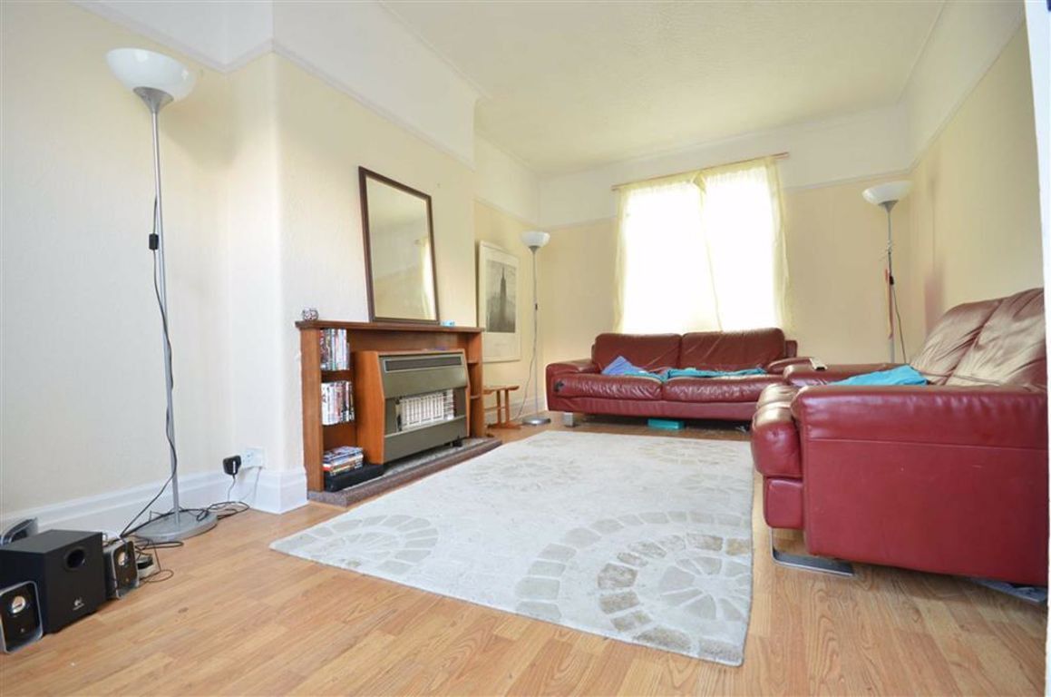 4 bed student house to rent on Egerton Road, Manchester, M14 6XA StuRents