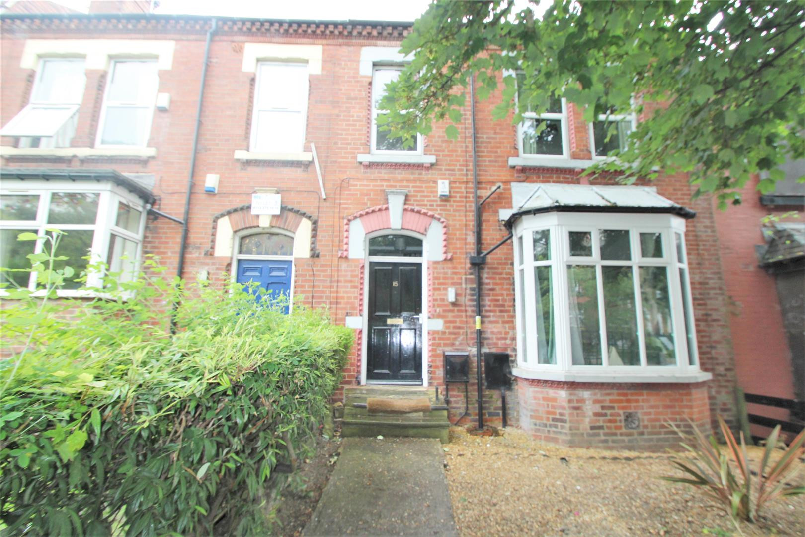 11 bed student house to rent on Brudenell Road, Leeds, LS6 1HA StuRents