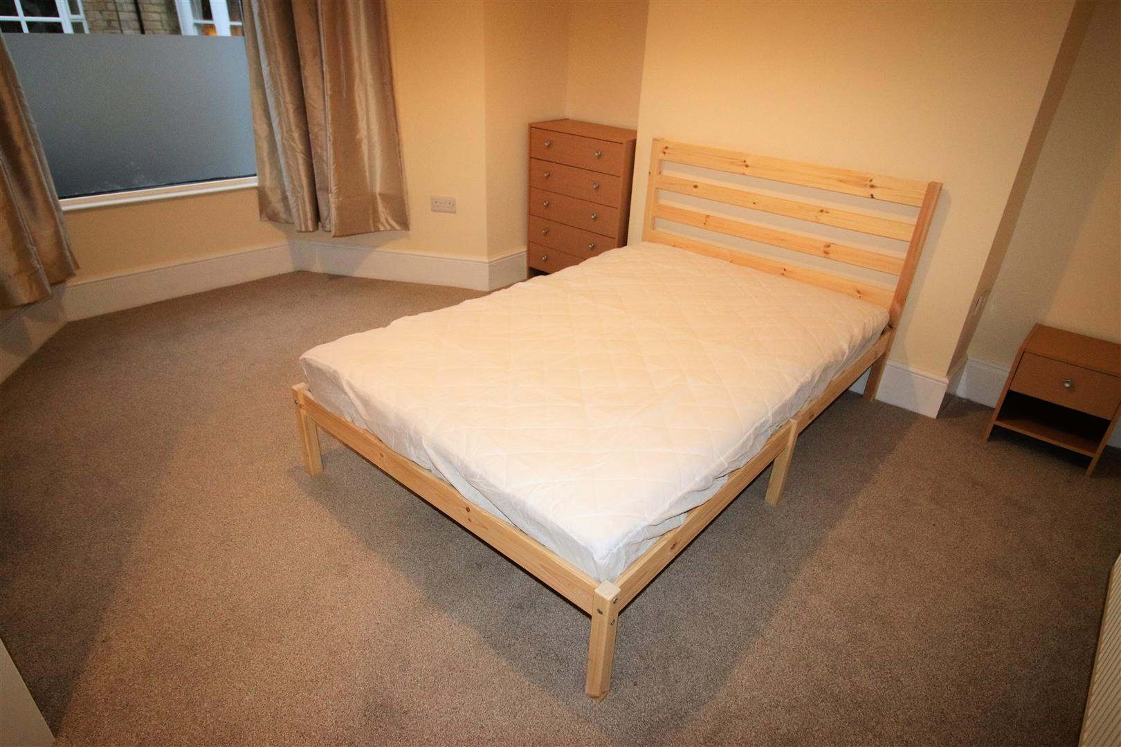 4 bed student house to rent on Portland Street, Lancaster, LA1 1SY ...