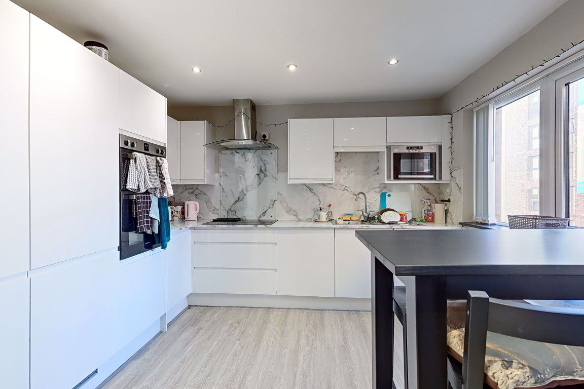 6 bed student house to rent on Vauxhall Road, Liverpool, L3 6BL StuRents