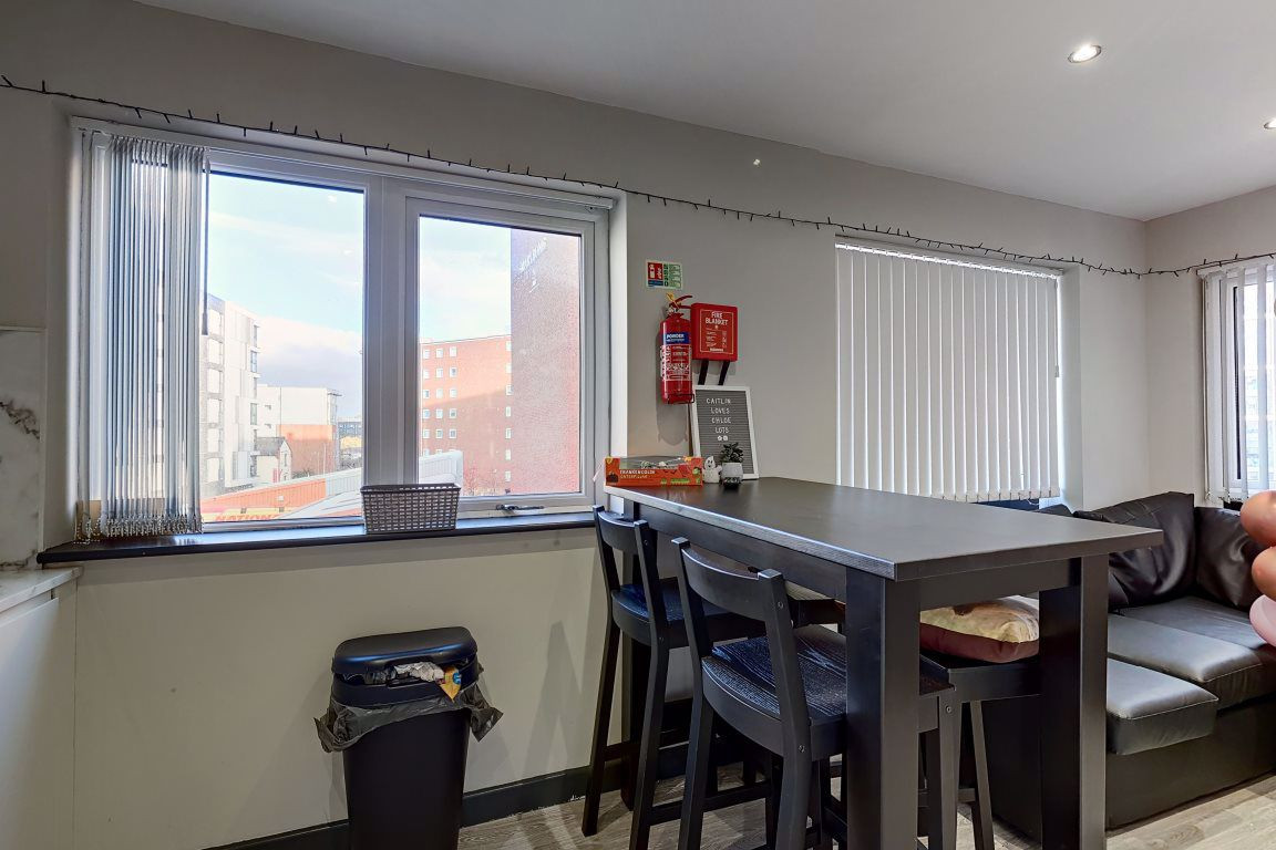 6 bed student house to rent on Vauxhall Road, Liverpool, L3 6BL StuRents