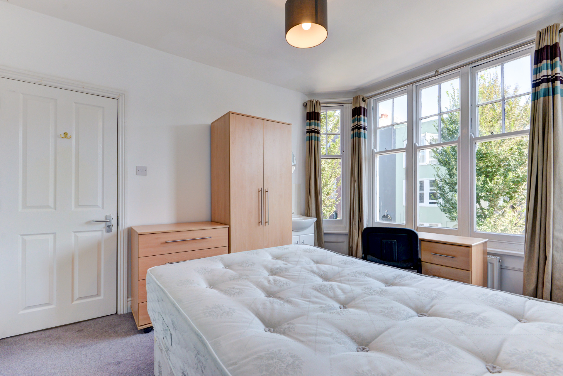 6 bed student house for rent in Egremont Place, Brighton, BN2 0GA