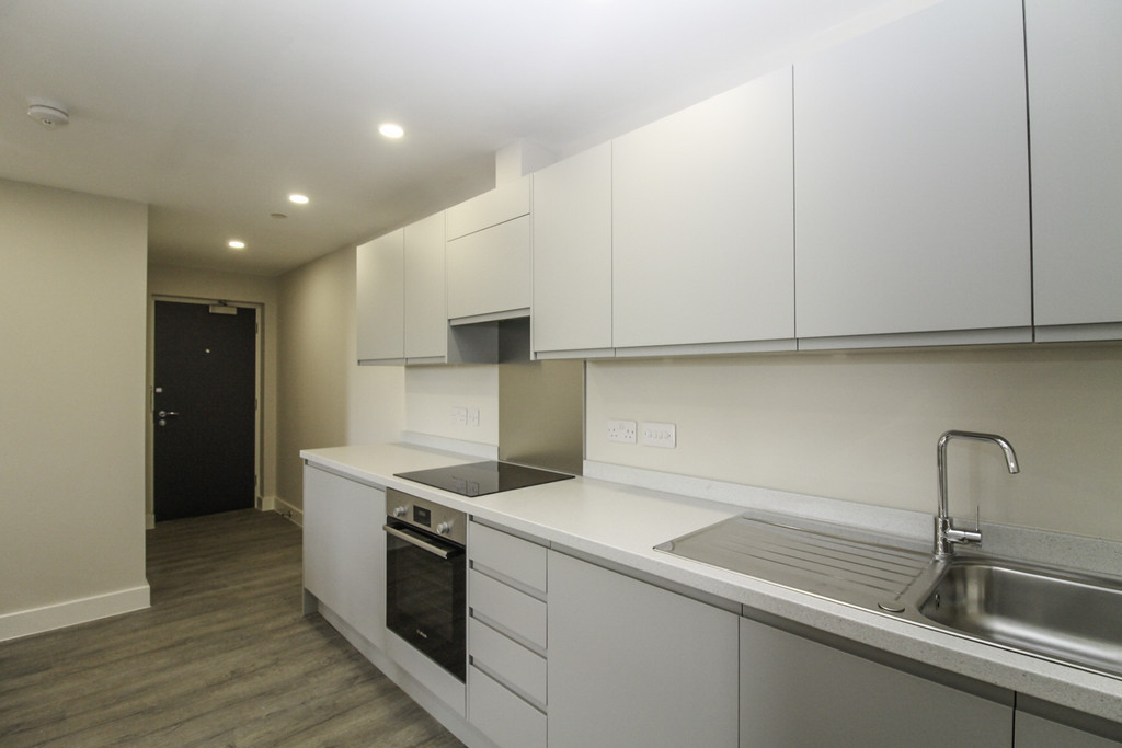 Student studio flat to rent on Stonegate Road, Leeds, LS6 4FL StuRents