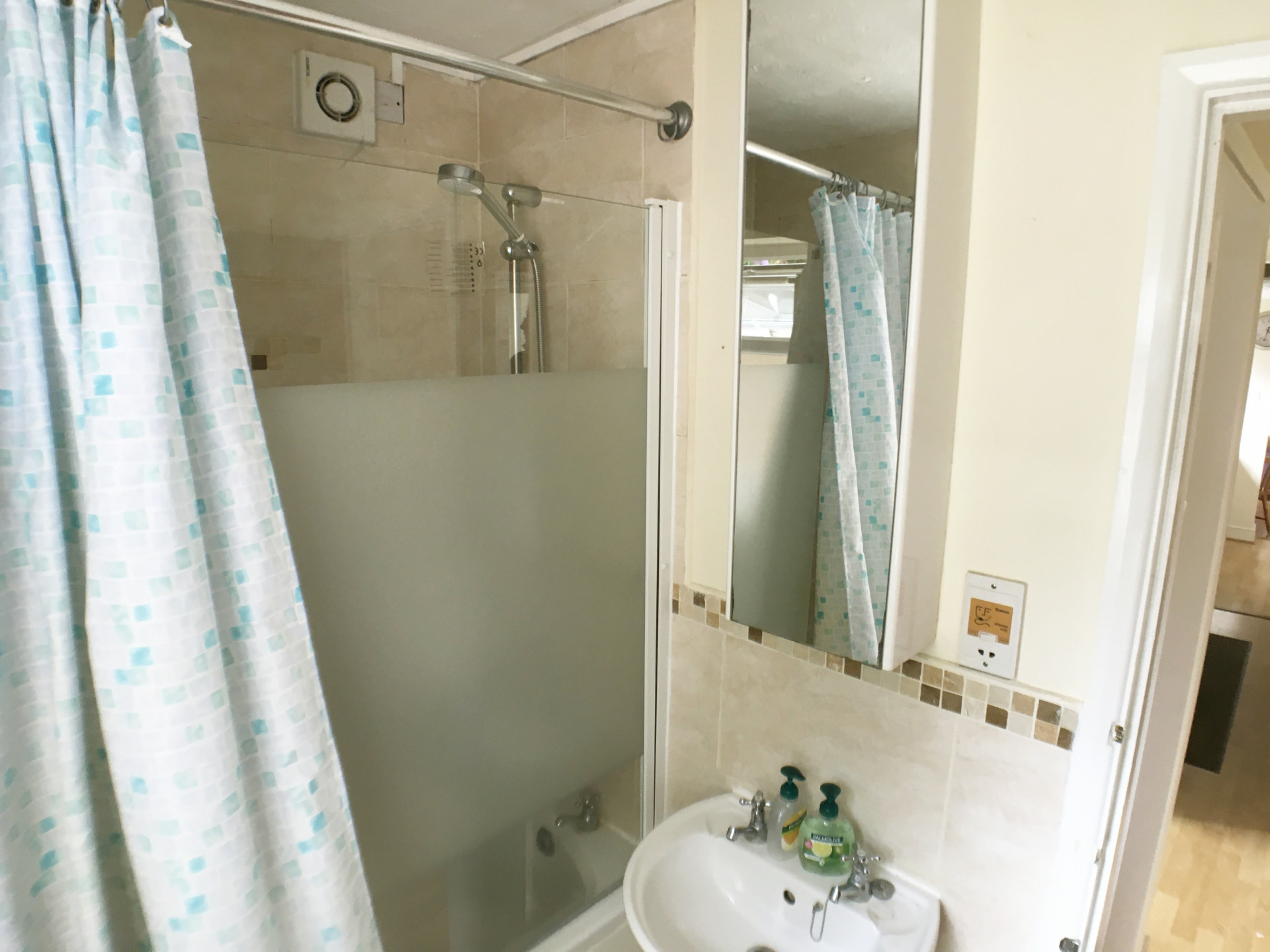 4 bed student house to rent on Gladstone Street, Loughborough, LE11 1NS