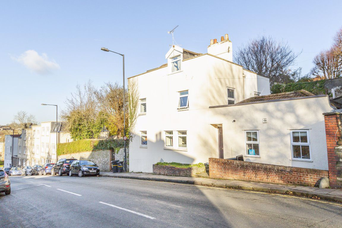 5 bed student house to rent on Hampton Road, Bristol, BS6 6HJ StuRents