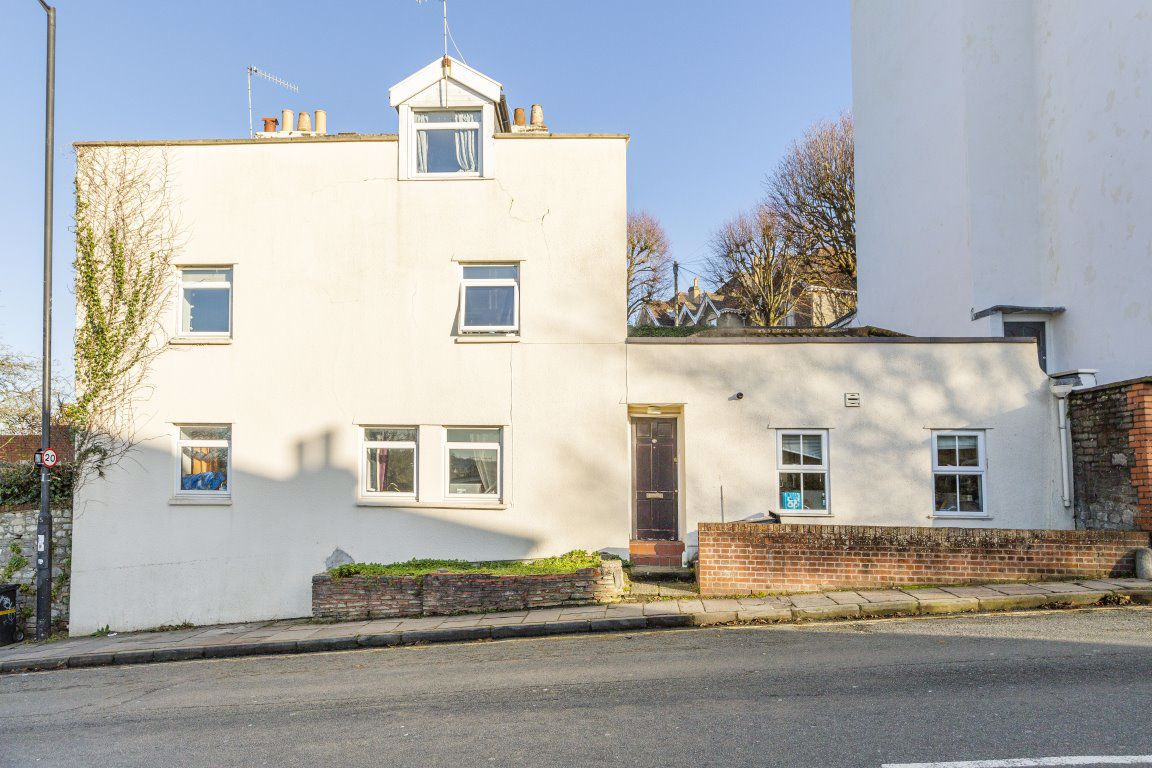 5 bed student house to rent on Hampton Road, Bristol, BS6 6HJ StuRents