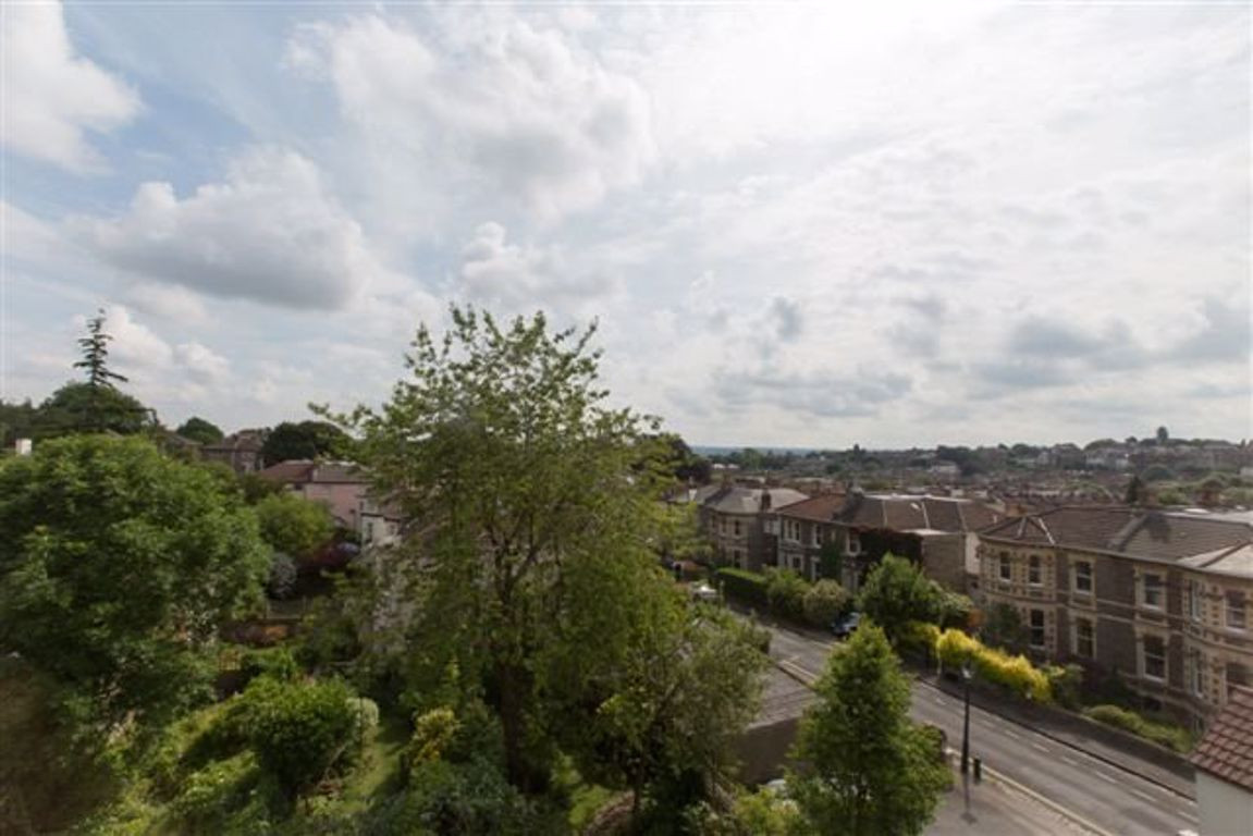 4 bed student house to rent on Hampton Road, Bristol, BS6 6JD StuRents