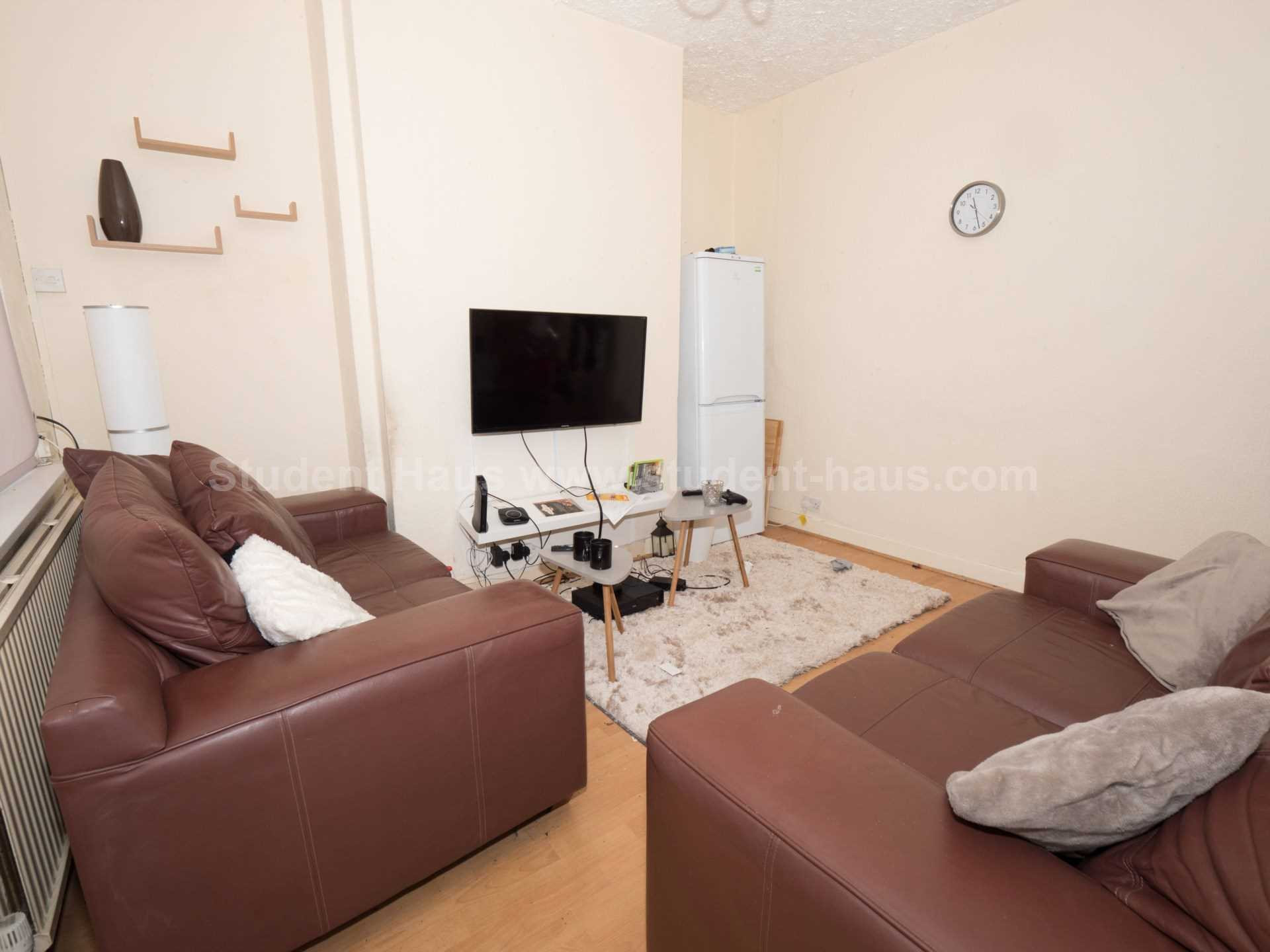 3 bed student house to rent on Gerald Road, Salford, M6 6DH StuRents