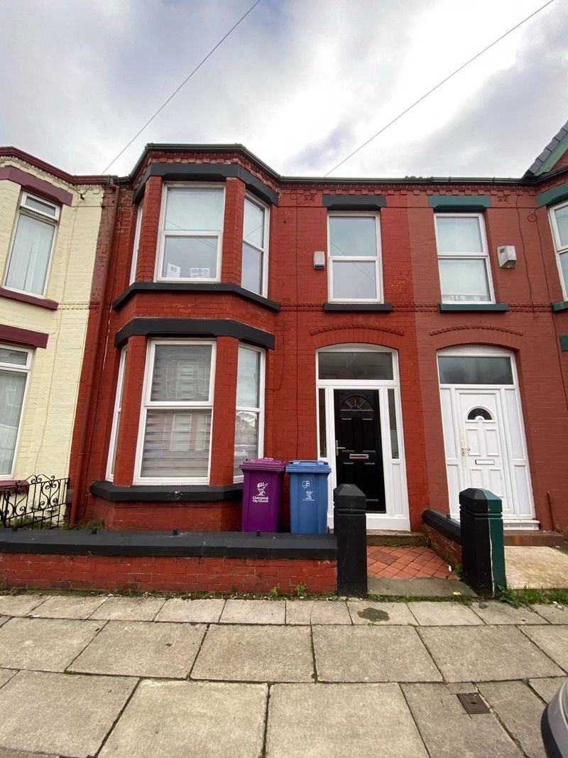 3 bed student house to rent on Brookdale Road, Liverpool, L15 3JF