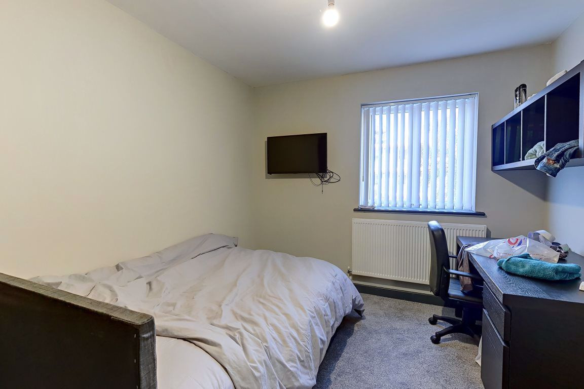 7 bed student house to rent on Vauxhall Road, Liverpool, L3 6BL StuRents
