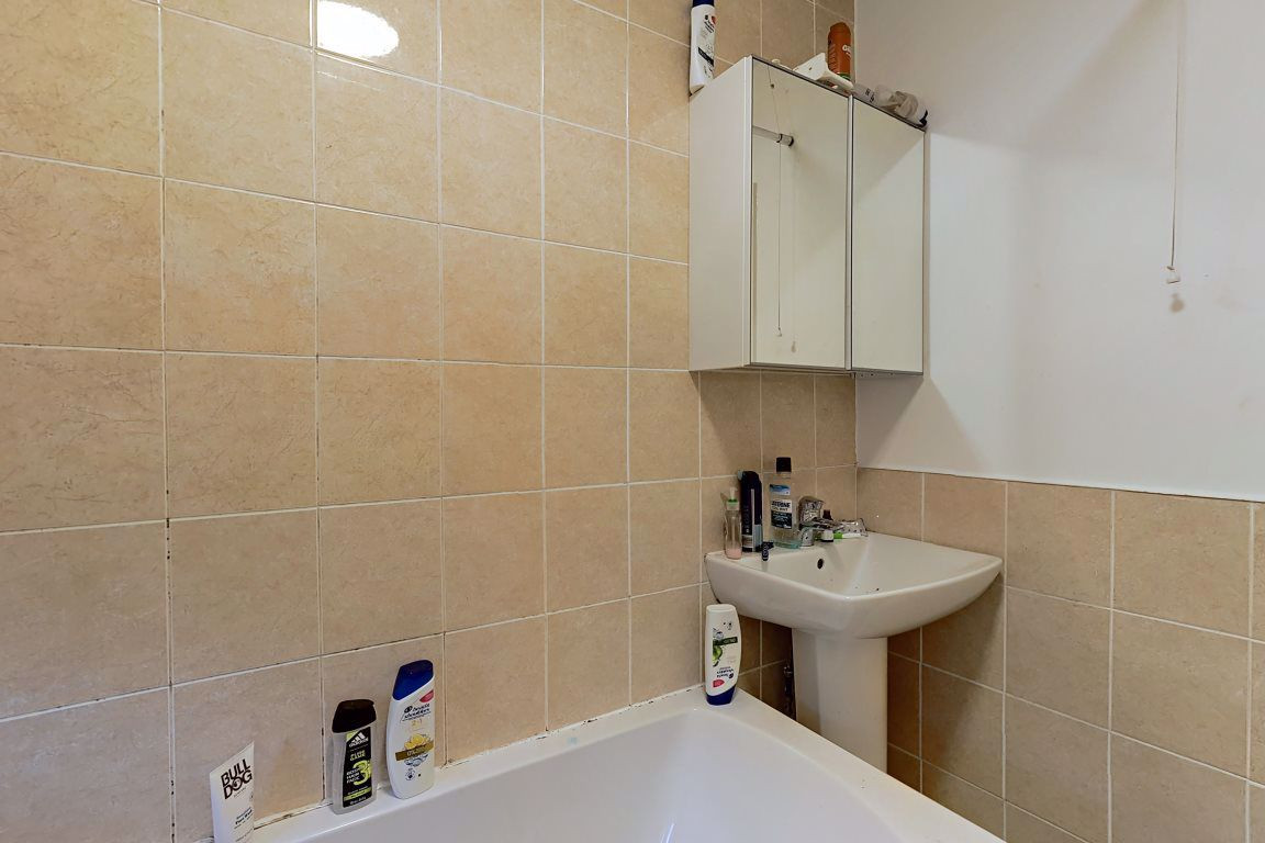 5 bed student house to rent on Weardale Road, Liverpool, L15 5AU StuRents