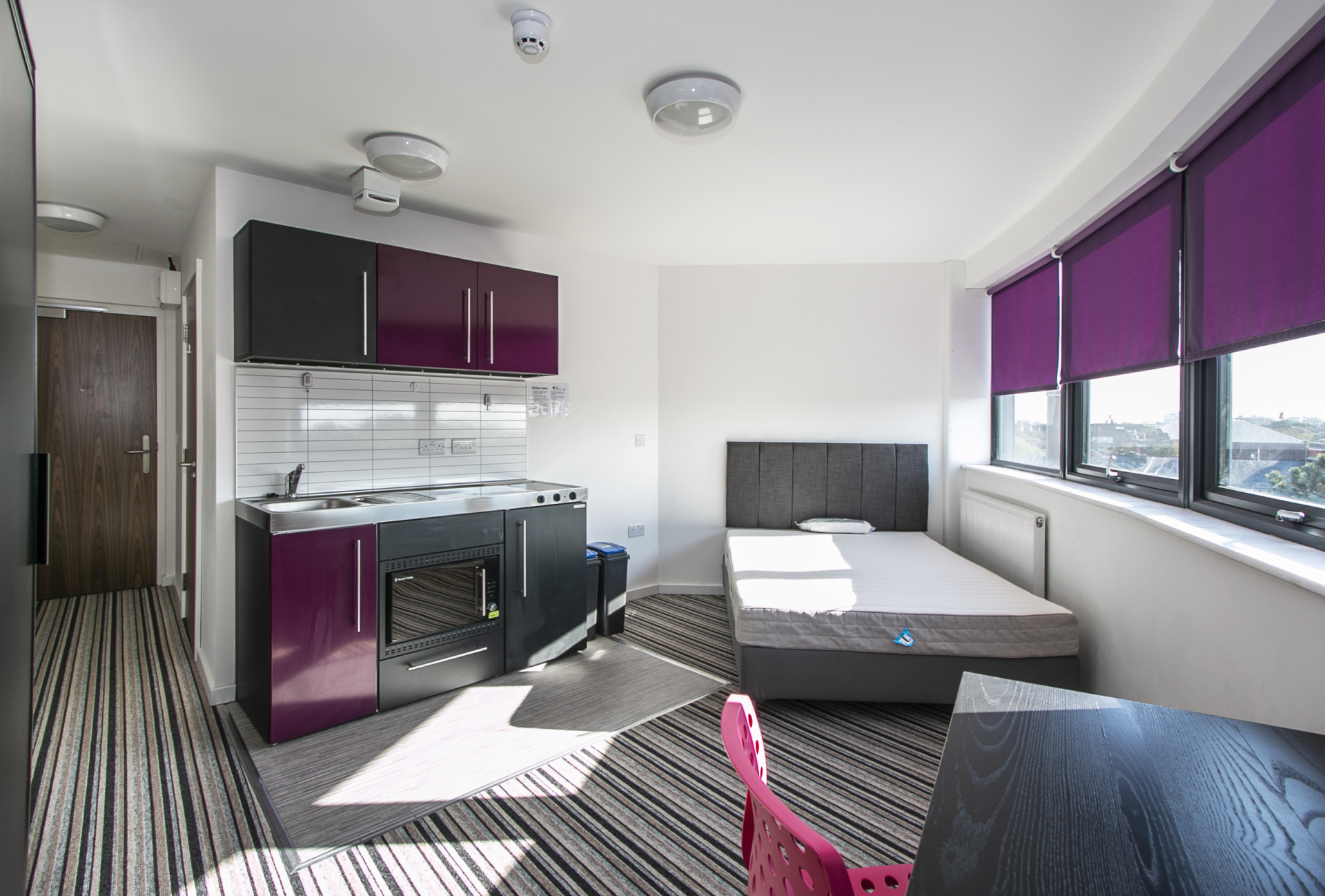 Studios student flat to rent on Bath Road, Bournemouth, BH1 2PE StuRents