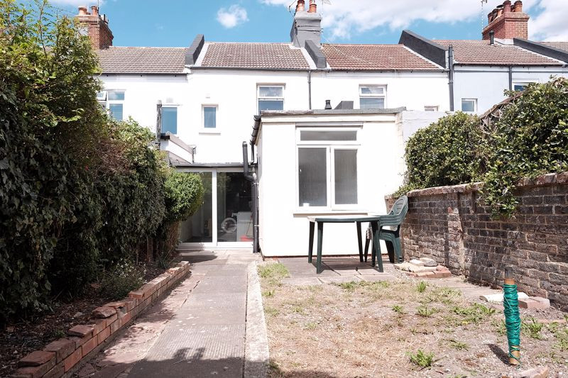 3 bed student house to rent on Ladysmith Road, Brighton, BN2 4EF StuRents