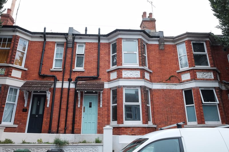 4 bed student house to rent on Riley Road, Brighton, BN2 4AH StuRents
