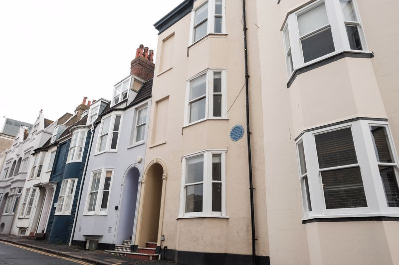 8 bed student house to rent on Camelford Street, Brighton, BN2 1TQ
