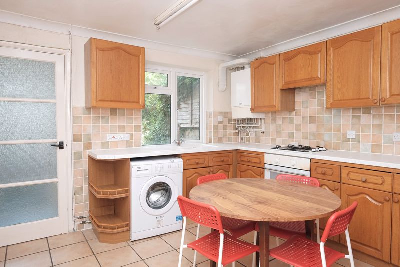 4 bed student house to rent on Lincoln Street, Brighton, BN2 9UH StuRents