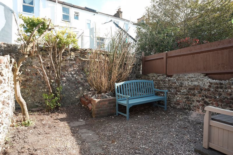 3 bed student house to rent on Toronto Terrace, Brighton, BN2 9UX