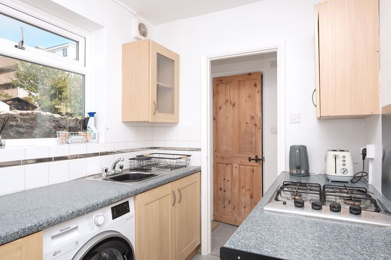 3 bed student house to rent on Toronto Terrace, Brighton, BN2 9UX