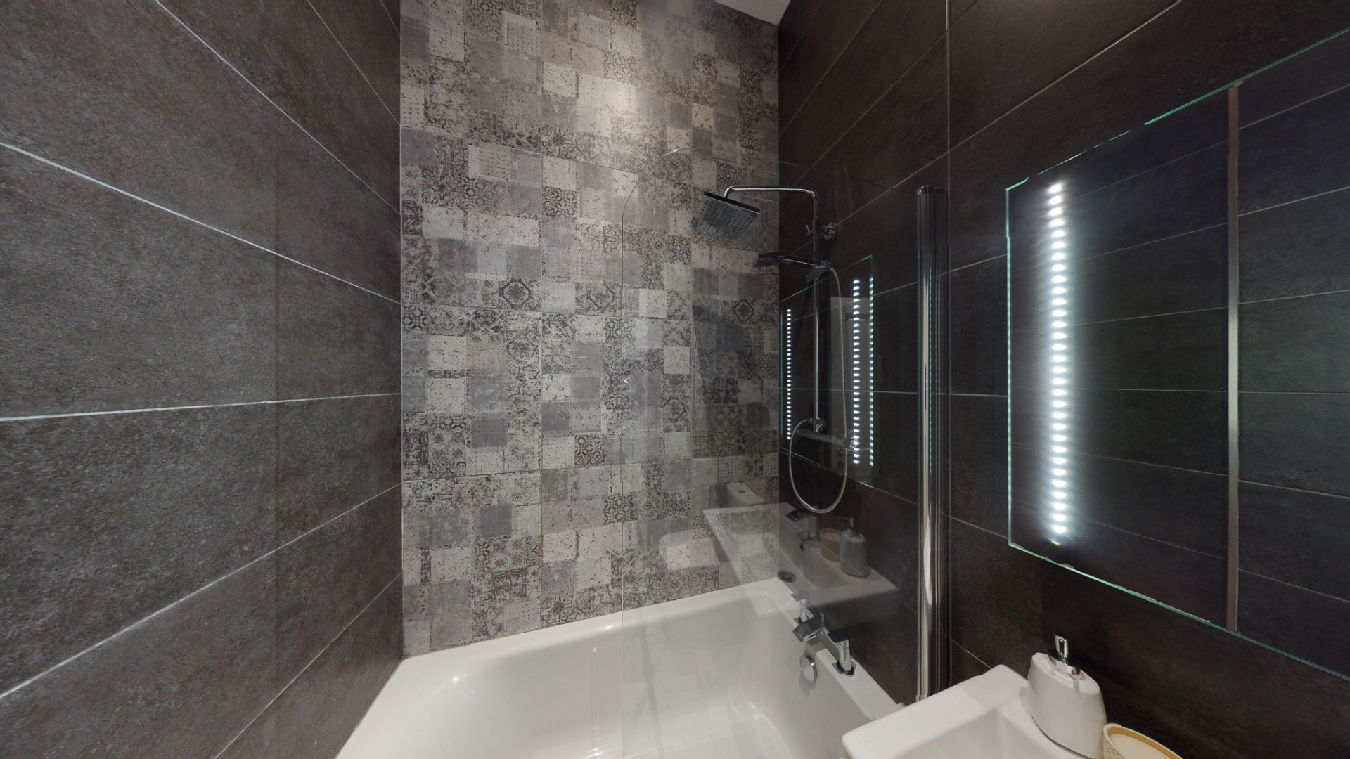 Premium Apartment (4Bed) student 4 bed flat to rent on Ellison Place