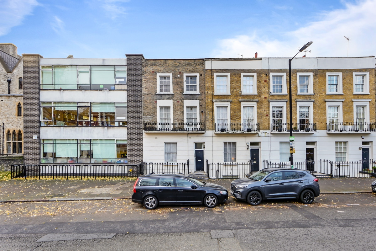 Student studio flat to rent on Harewood Avenue, London, NW1 6LE StuRents