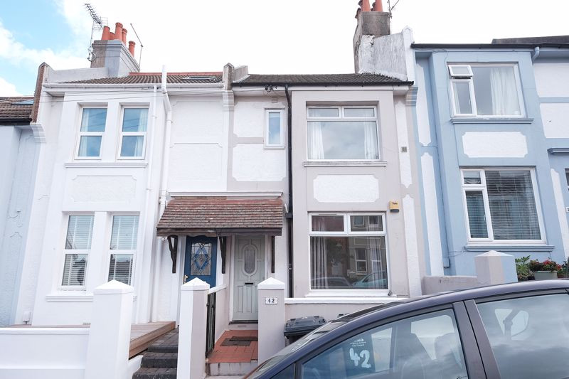 4 bed student house to rent on Totland Road, Brighton, BN2 3EN StuRents