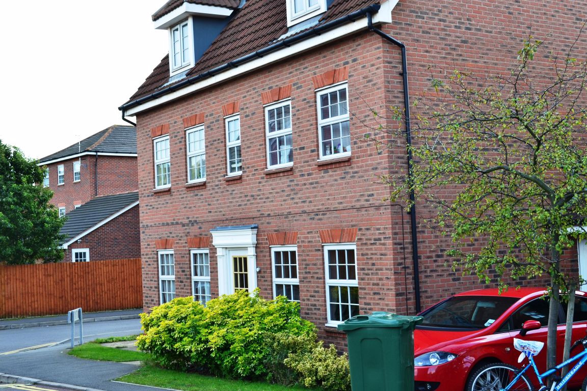 6 bed student house to rent on Wren Close, Loughborough, LE11 3HL