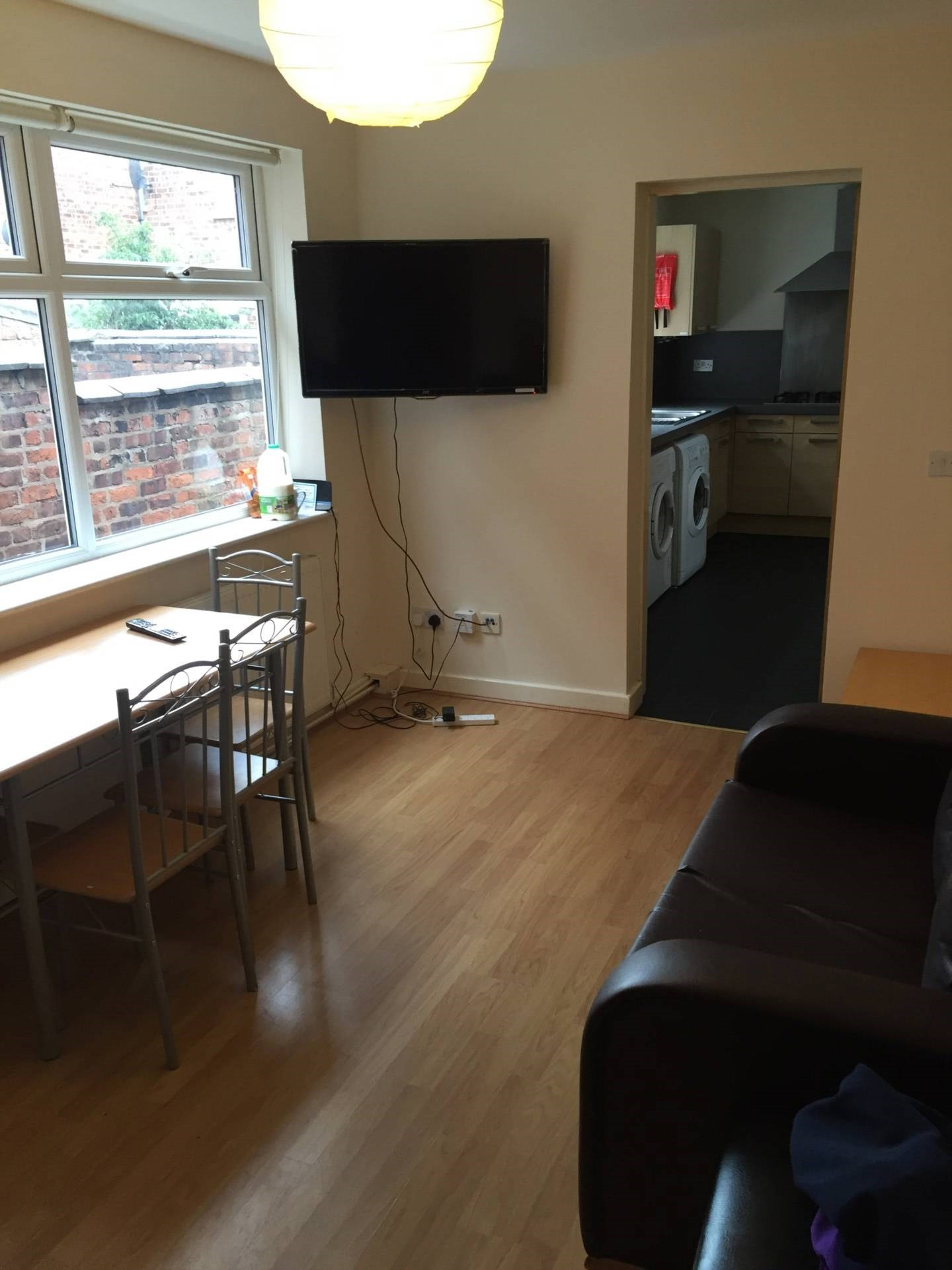 6 bed student house to rent on Street, Manchester, M14 4DZ StuRents