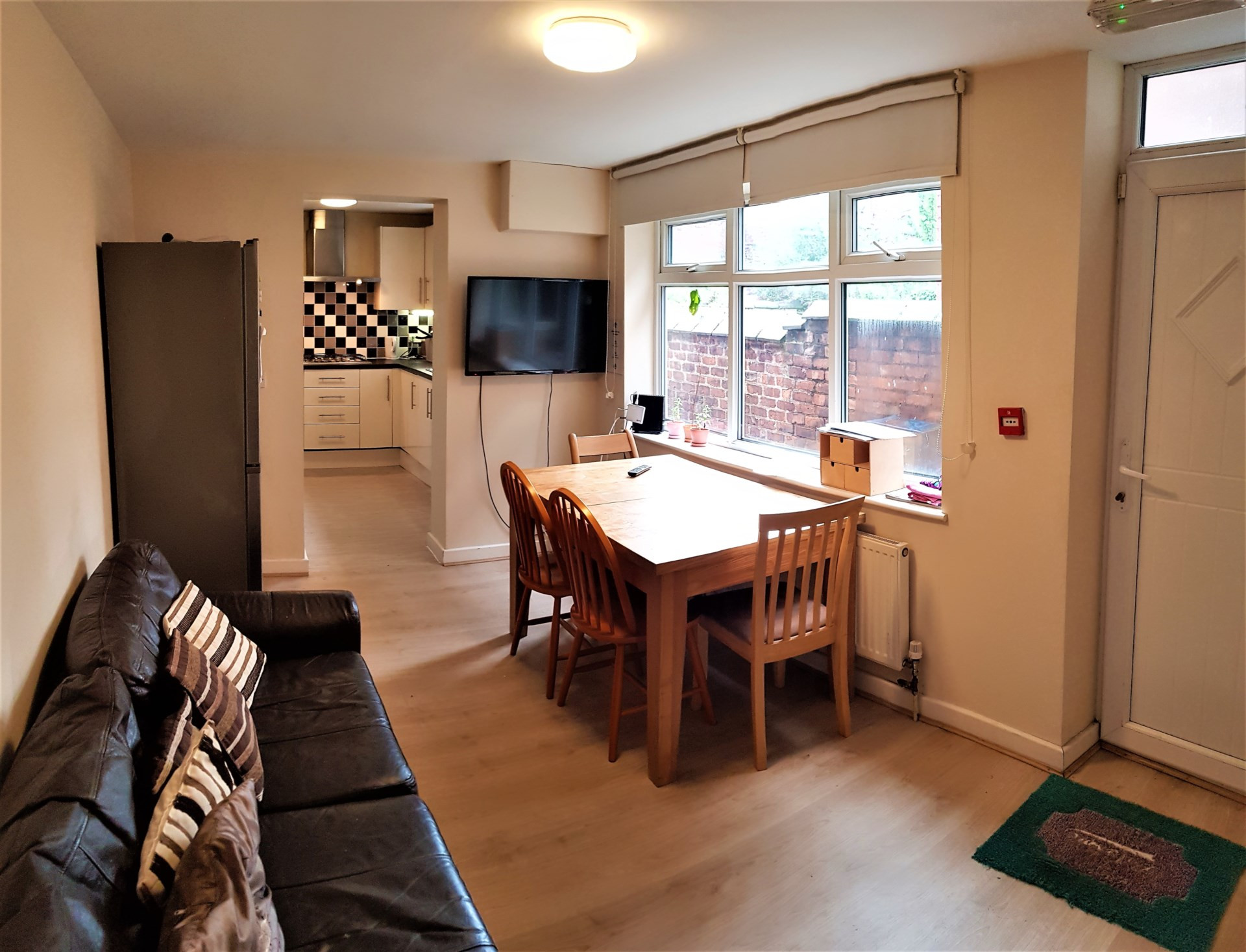 6 bed student house to rent on Street, Manchester, M14 4DY StuRents