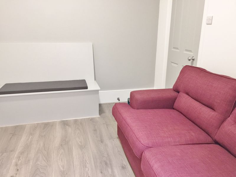 6 bed student house to rent on Riley Road, Brighton, BN2 4AH StuRents