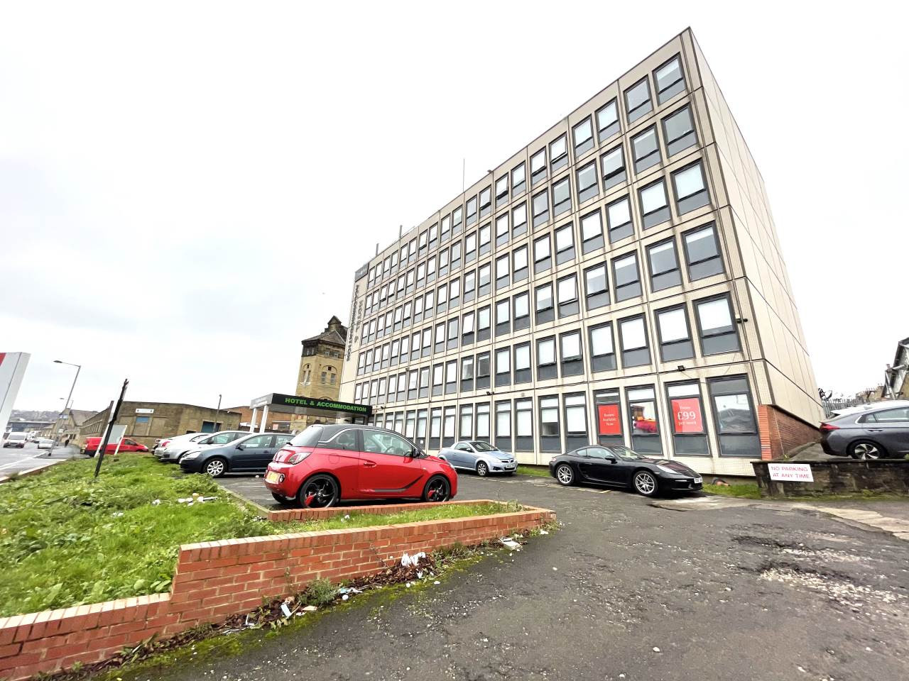 Student studio flat to rent on Sunbridge Halls, Bradford, BD1 2HF