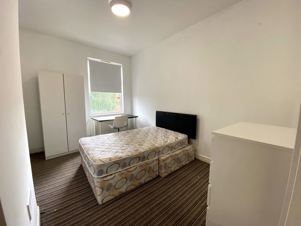 6 bed student house to rent on Victoria Park, Manchester, M14 5DH