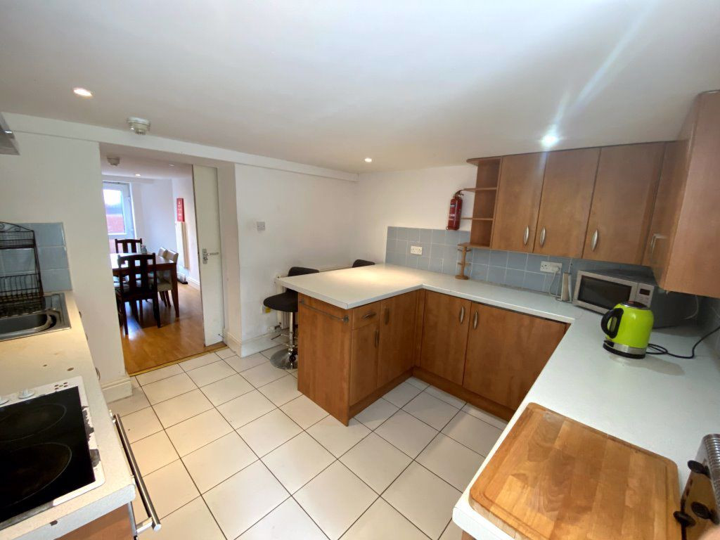5 bed student house to rent on Upper Kent Road, Manchester, M14 5DH