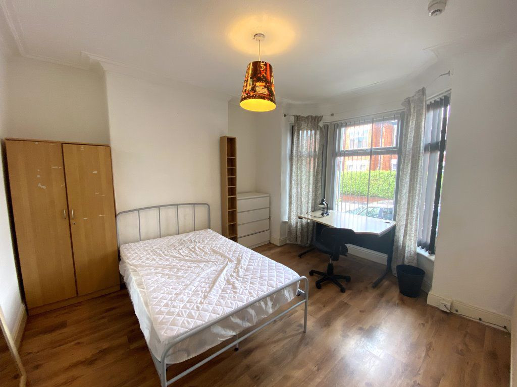 5 bed student house to rent on Upper Kent Road, Manchester, M14 5DH
