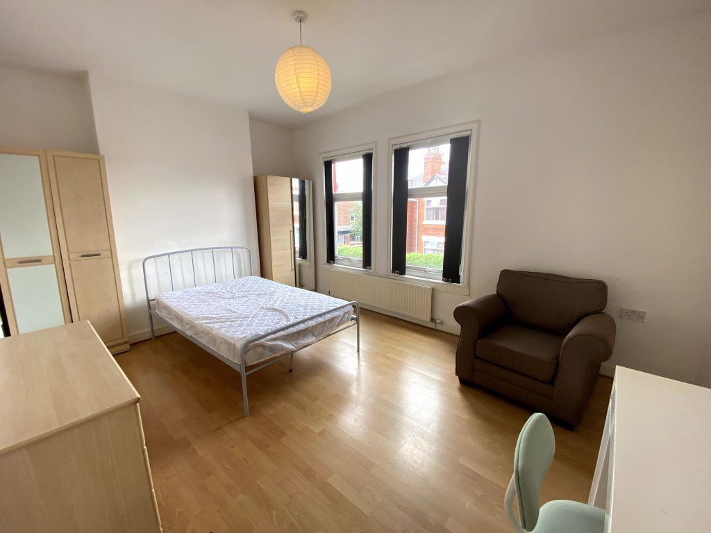 5 bed student house to rent on Upper Kent Road, Manchester, M14 5DH