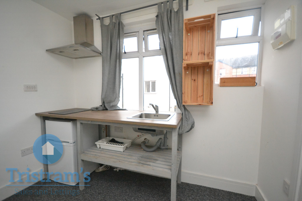 Student studio flat to rent on Alfreton Road, Nottingham, NG7 3PE
