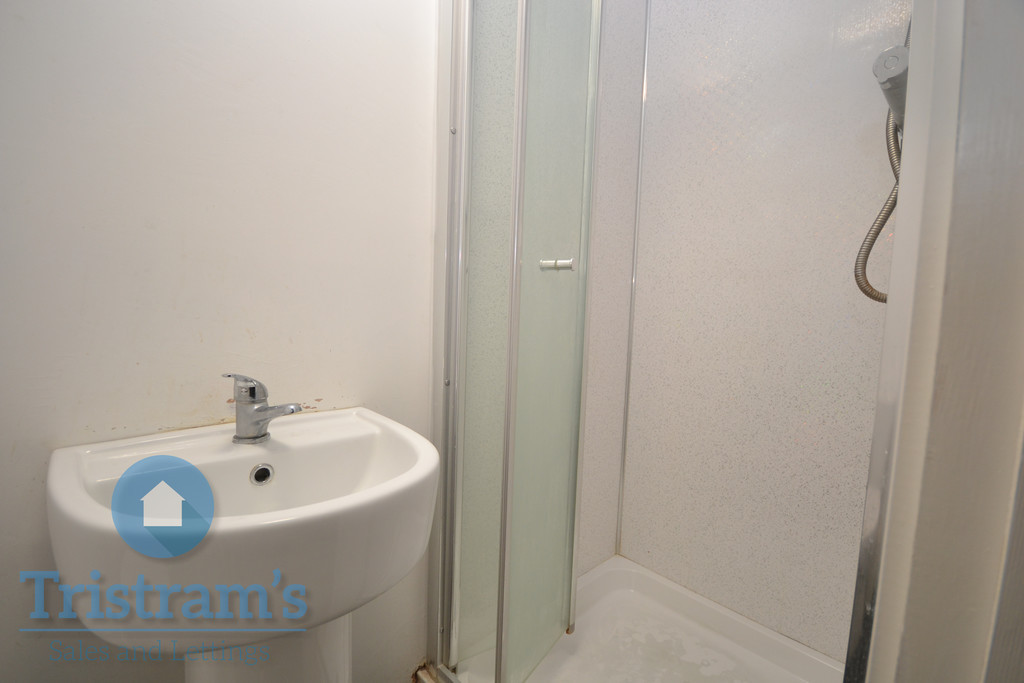 Student studio flat to rent on Alfreton Road, Nottingham, NG7 3PE