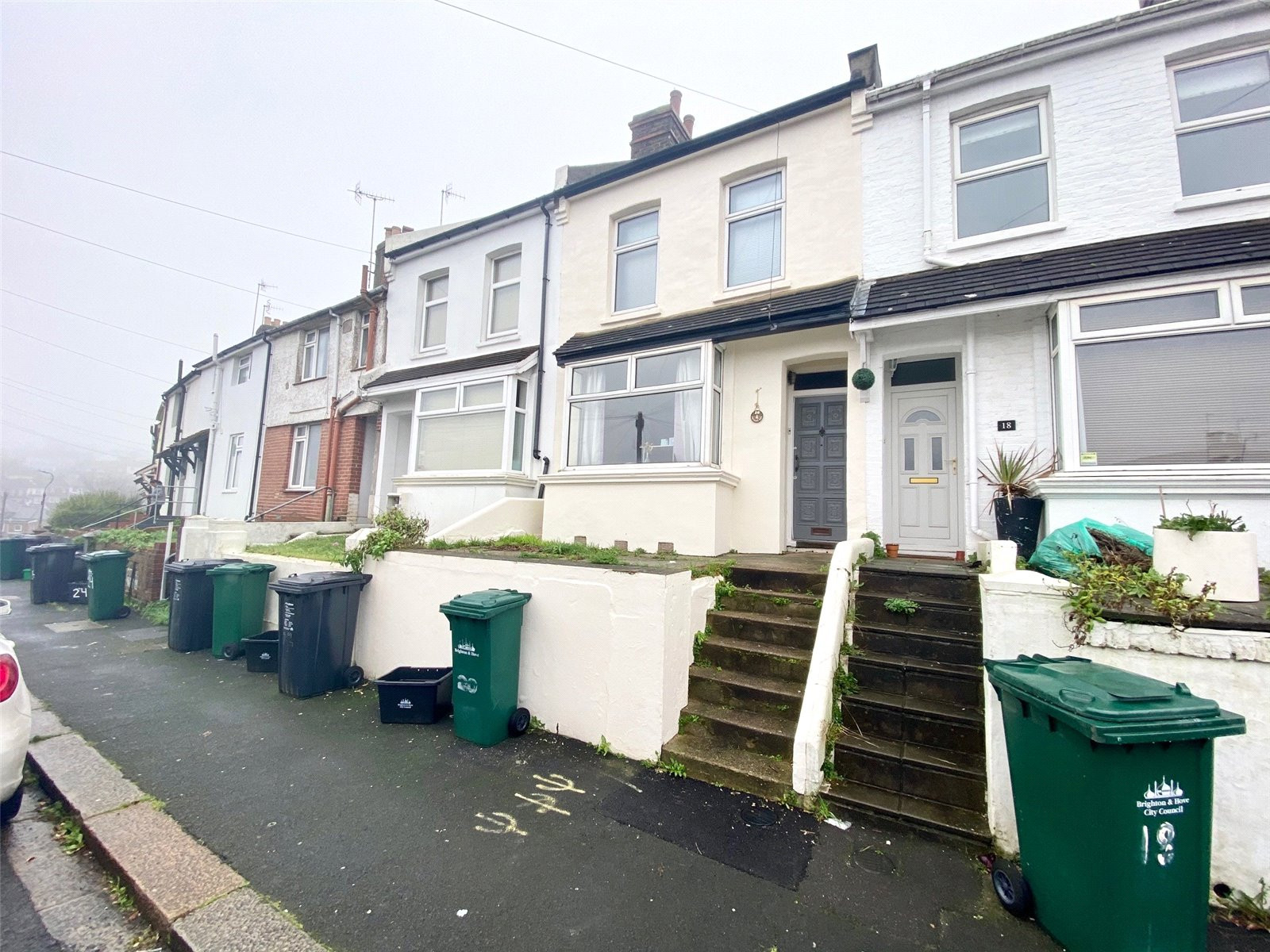 3 bed student house to rent on Mafeking Road, Brighton, BN2 4EL StuRents