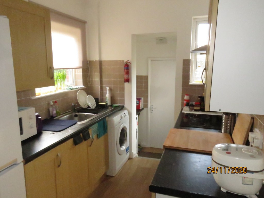 4 bed student house to rent on 7 Hoker Road, Exeter, EX2 5HR StuRents