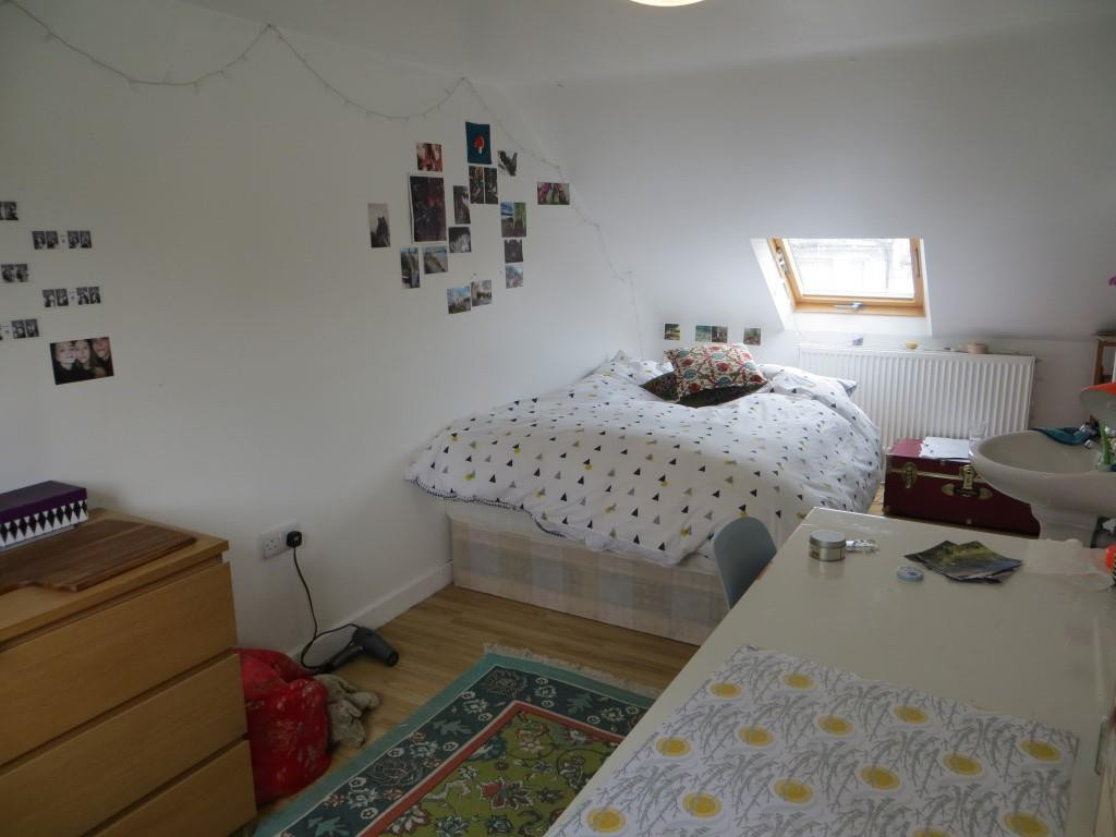 6 bed student house to rent on Bentham Road, Brighton, BN2 9XB StuRents