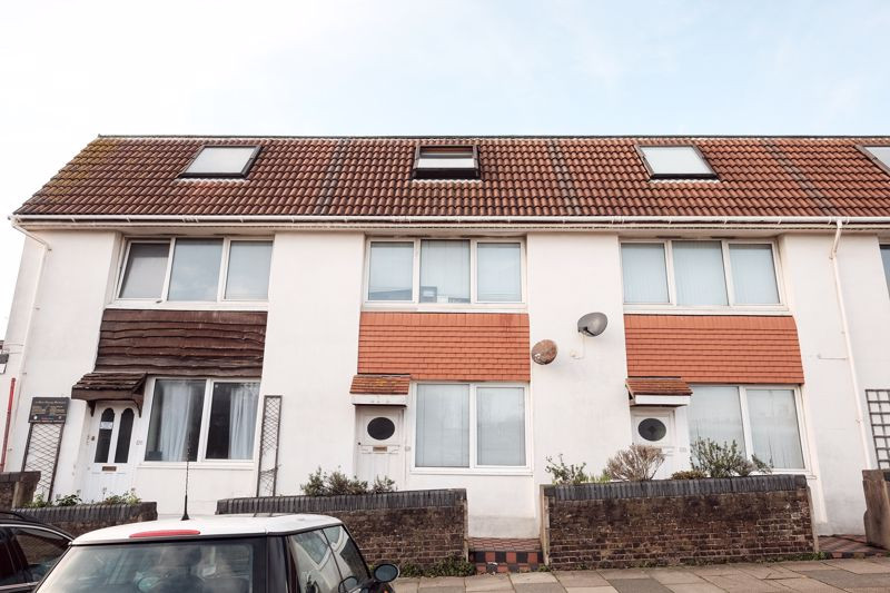 4 bed student house to rent on Holland Road, Brighton, BN3 1JR StuRents