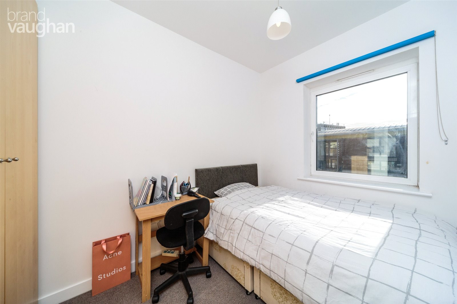 3 bed student house to rent on Kingscote Way, Brighton, BN1 4HA StuRents