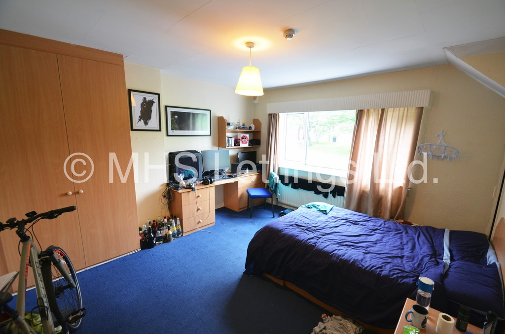 2 bed student house to rent on Otley Old Road, Leeds, LS16 6LQ StuRents