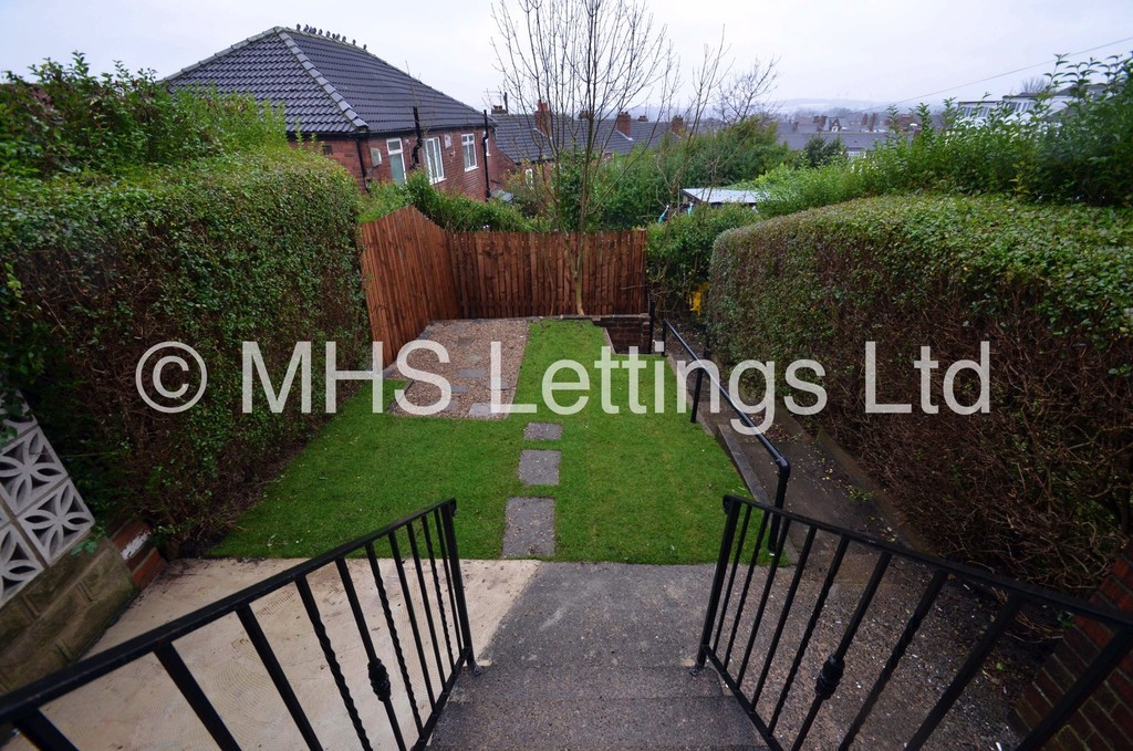 3 bed student house to rent on Kelso Gardens, Leeds, LS2 9PS StuRents