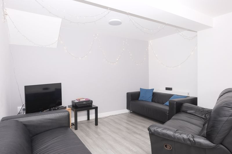 6 bed student house to rent on Fernhurst Crescent, Brighton, BN1 8FD