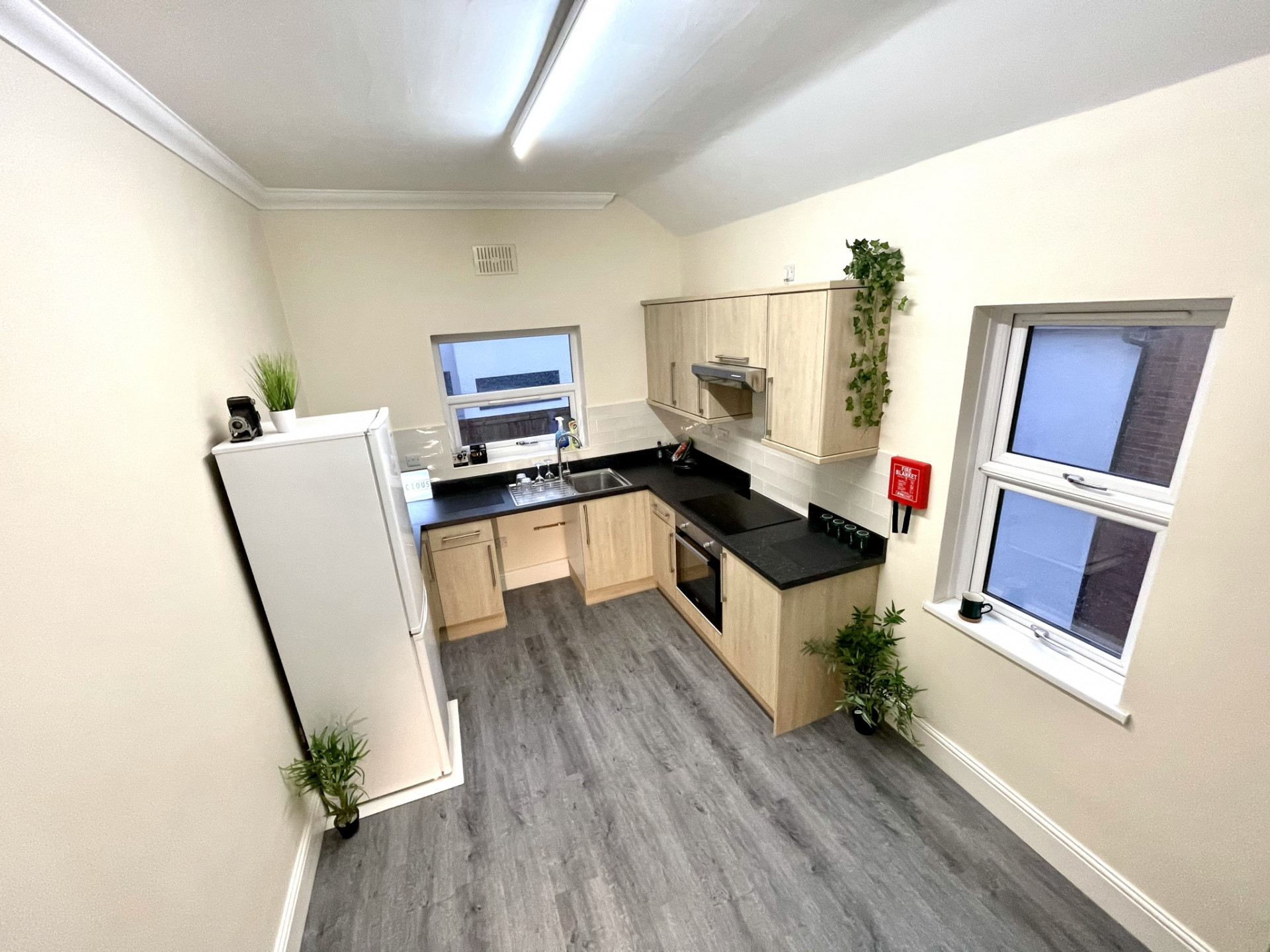 3 bed student house to rent on Lower Holyhead Road, Coventry, CV1 3AU