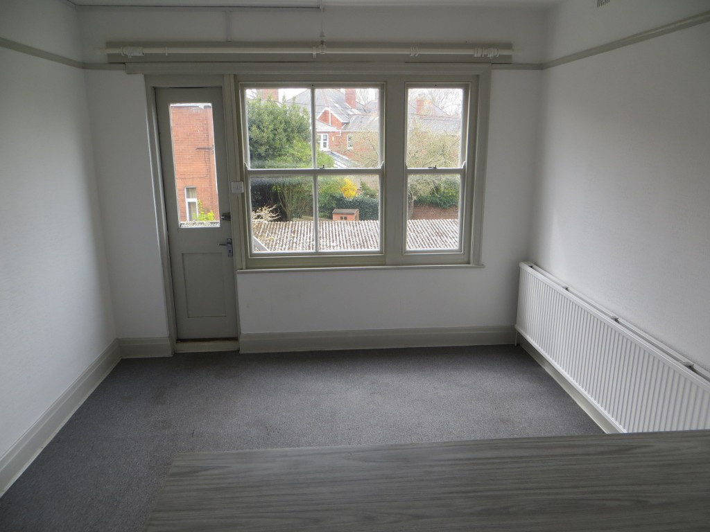 6 bed student house to rent on 58 Heavitree Road, Exeter, EX1 2LQ