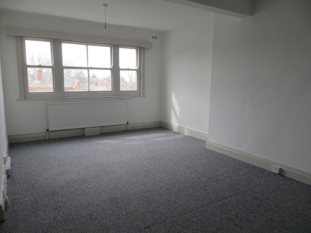 6 bed student house to rent on 58 Heavitree Road, Exeter, EX1 2LQ