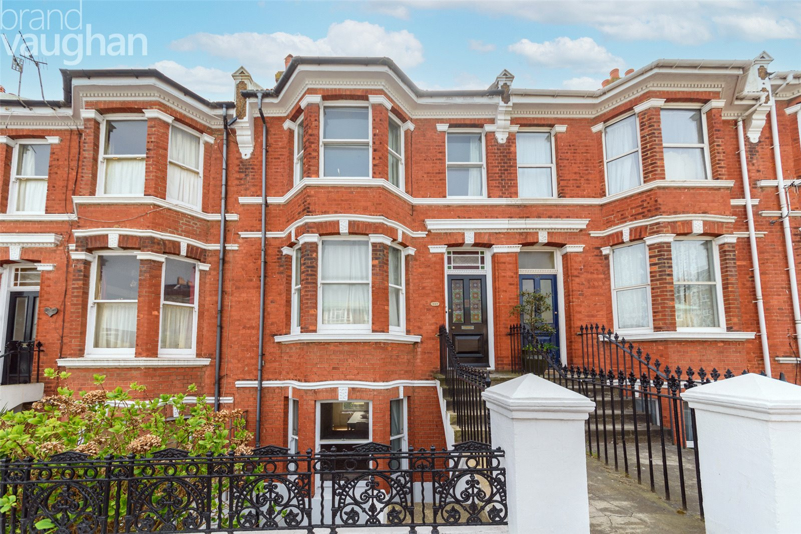 6 bed student house to rent on Eastern Road, Brighton, BN2 5TA StuRents